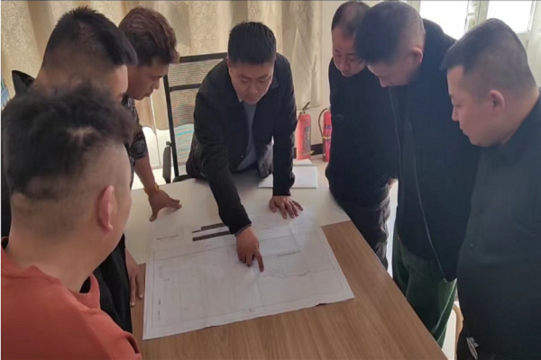 榆林分公司“师带徒”让青年员工担大任 挑大梁.png