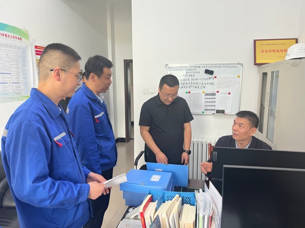 钻探分公司与陕西新泰能源有限公司开展安全环保互检工作.jpg